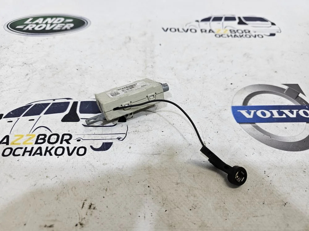 Усилитель антенны Volvo C30 C70 2006-2013