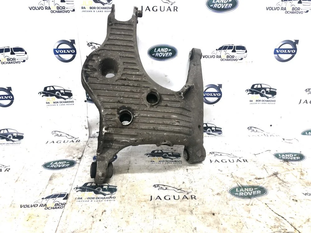 Рычаг поперечный задний Range Rover L405 L494
